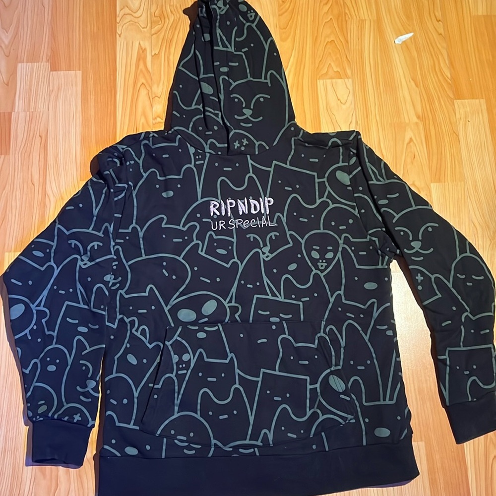 RIPNDIP Hoodie.Size M